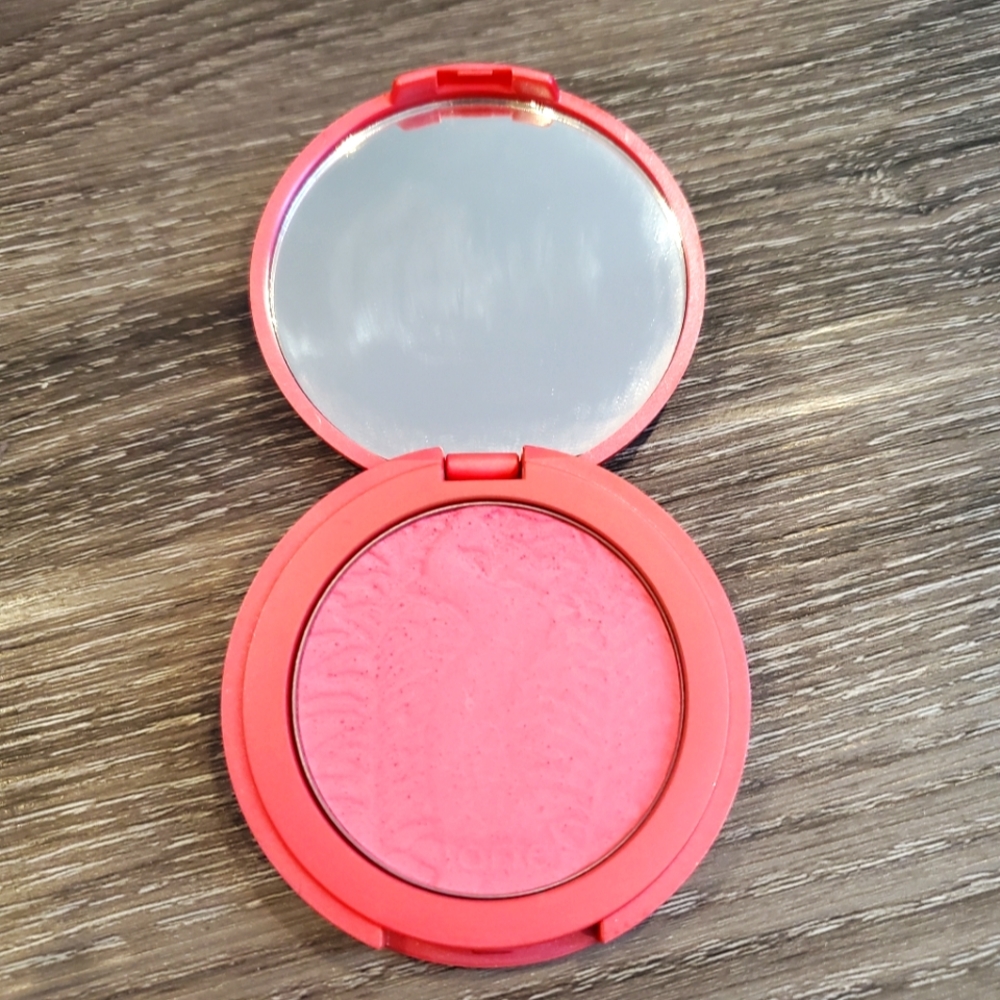 COPY - 4/$30 👝🎨 excellent condition  Tarte Amazonian clay blush - amused